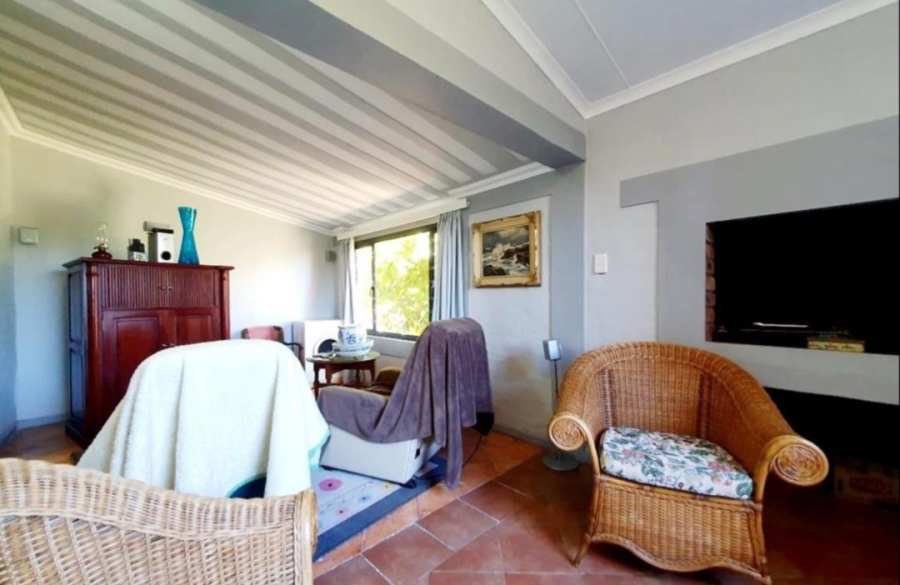 4 Bedroom Property for Sale in Boggomsbaai Western Cape